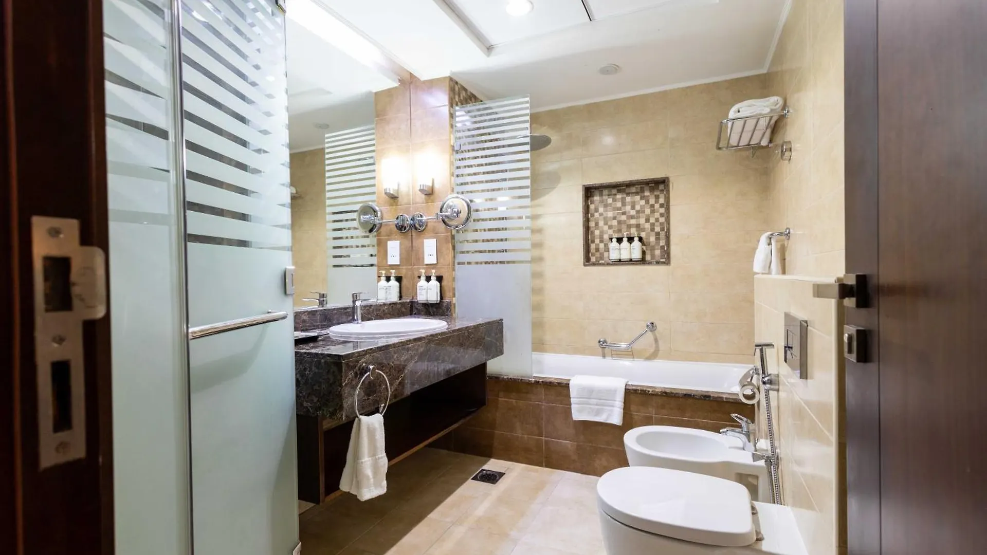 Luxury Stay In Al Nahda, Dubai 0*,