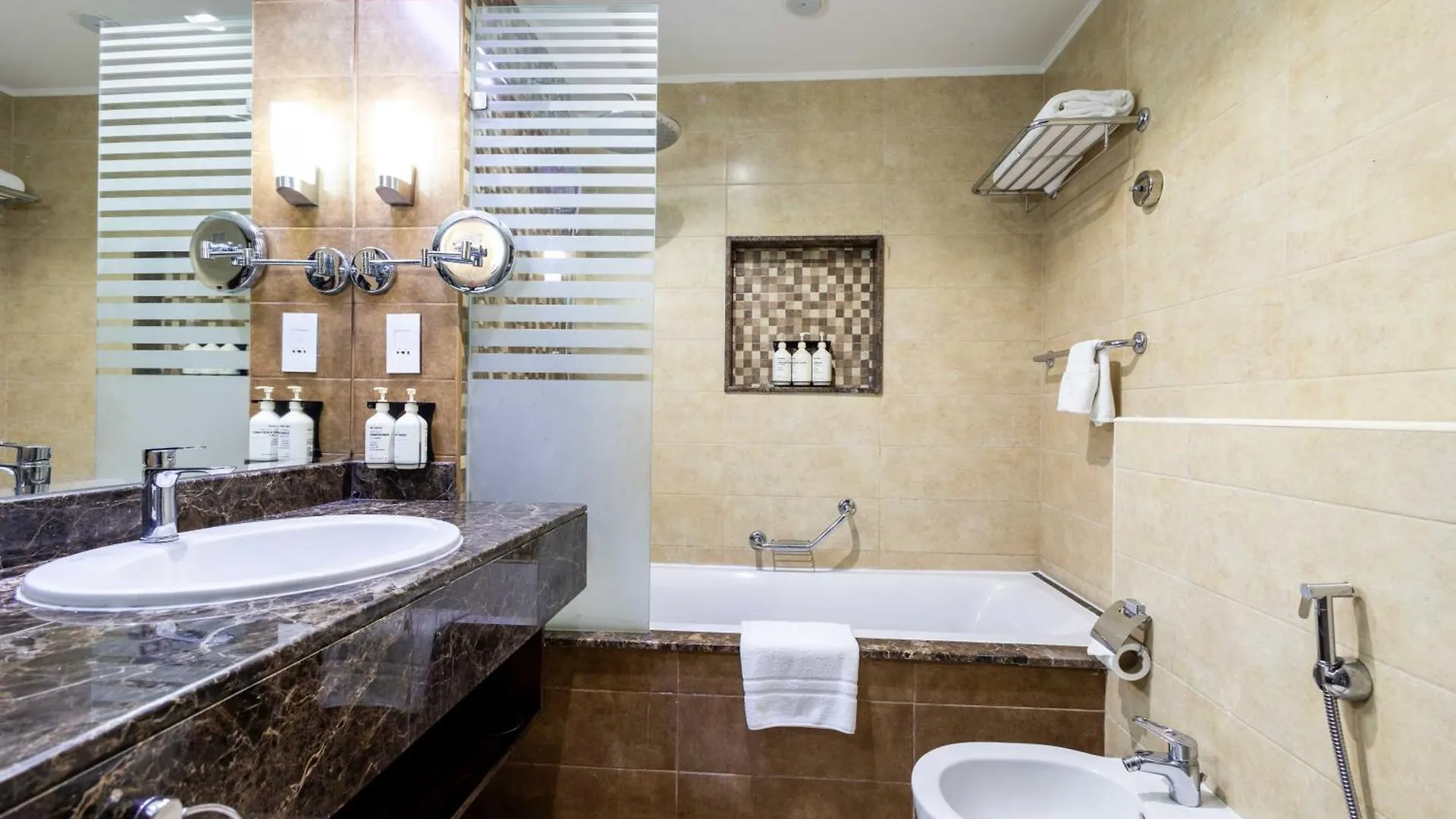 Apartment Luxury Stay In Al Nahda, Dubai United Arab Emirates